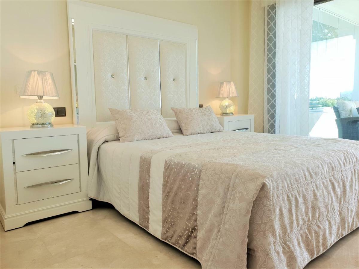 Luxury Apartment Frontal To The Sea In Estepona Doncella Beach Экстерьер фото